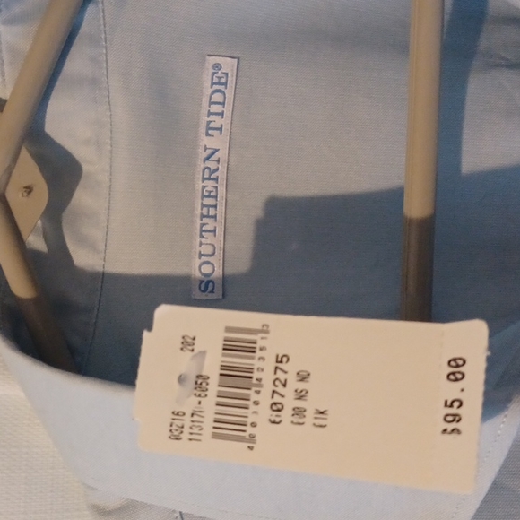 Southern Tide The Skipjack - Picture 3 of 6